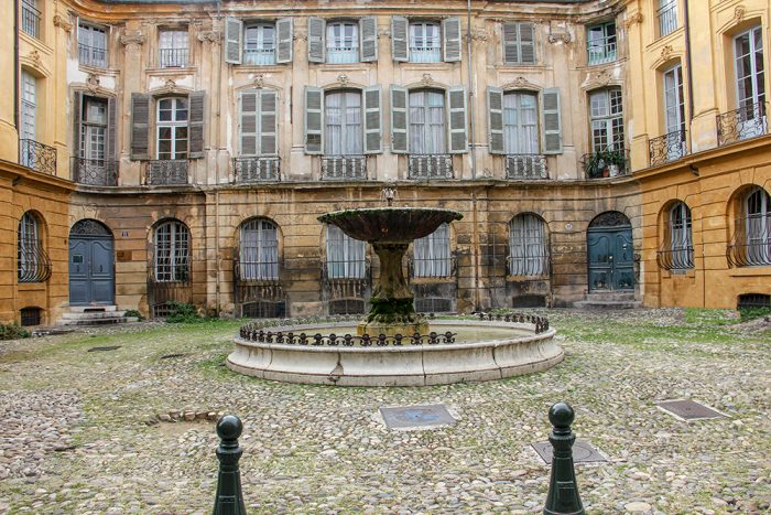 The Fountain Place d Albertas Courtyard In Aix-en-Provence In France