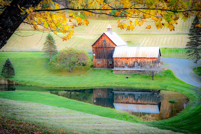 An Autumn Barn