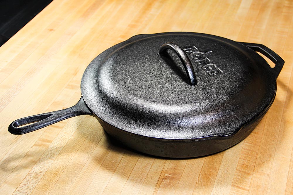 Cast Iron Lodge Skillet with Lid